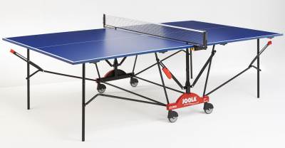 Всепогодный теннисный стол Joola Clima 2014 Outdoor синий Joola Clima Outdoor - всепогодный теннисный стол, благодаря&nbsp; 22 мм&nbsp; толщине стол обладает хорошими игровыми характеристиками.
Для удобства транспортировки&nbsp; стол стол оснащен одинарными маневровыми роликами.
Материал: 22-мм многослойный алюминиевый композит.
Размер в игровом положении: 274 х 152,5 х 76 см.
Антибликовое покрытие.
Сетка в комплекте vario.
Производство: Joola (Германия).
